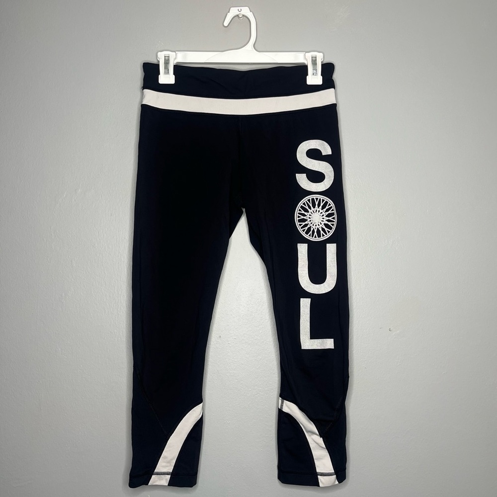 Lululemon Athletica Soulcycle Capri Cropped Black White Cycling Leggings D